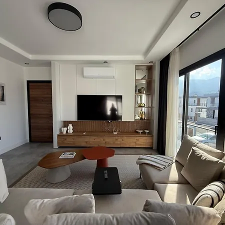 Zephyros Apartment *
