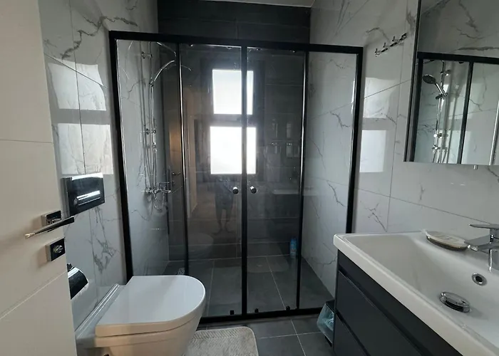 Zephyros アパート Karavas