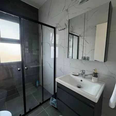 Zephyros * Karavas (Northern Cyprus)